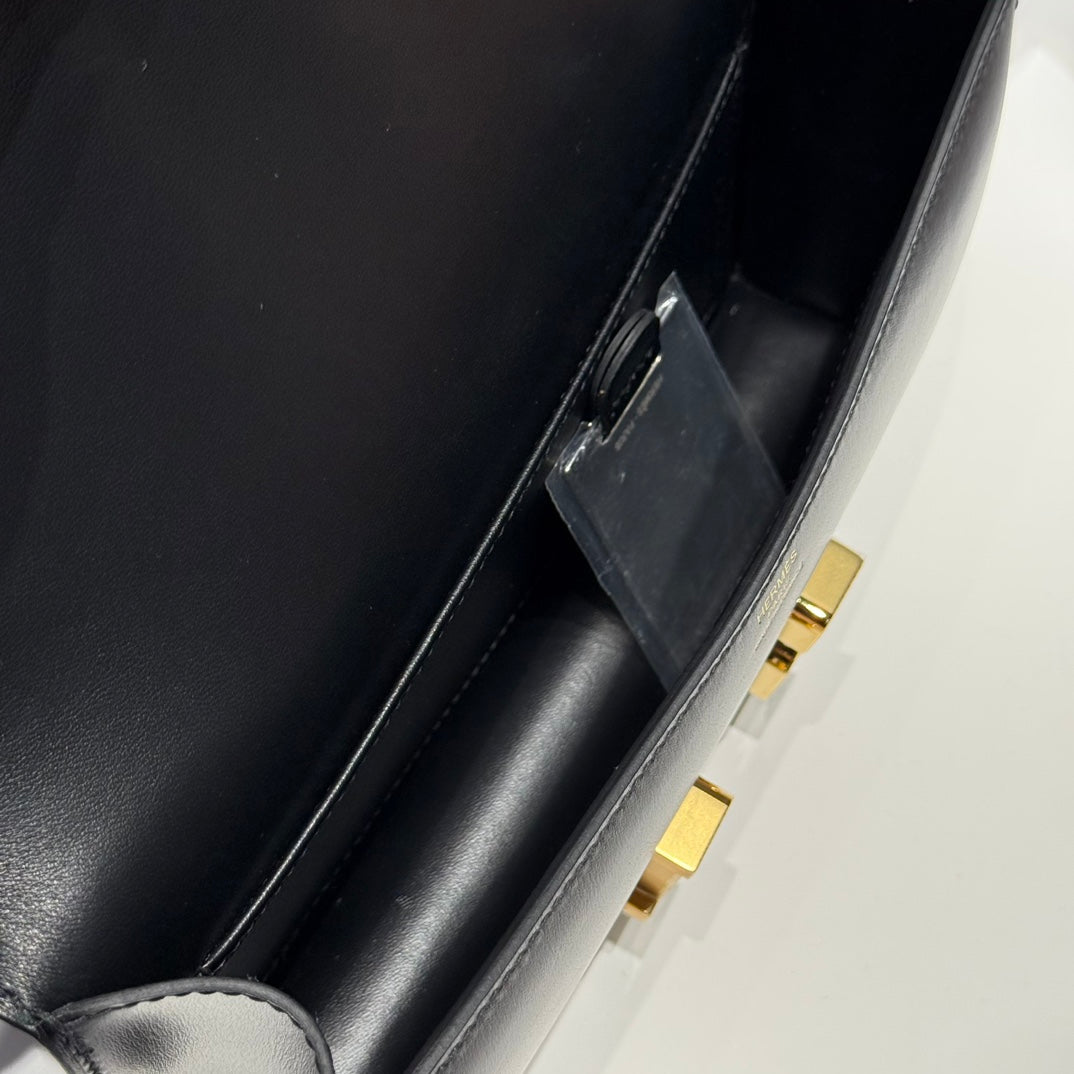 HM Constance Elan 24 Black Epsom Gold Hardware 237352