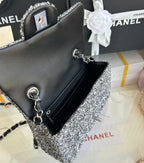 MINI FLAP BAG 20 IN LIGHT GRAY TWEED SILVER HARDWARE