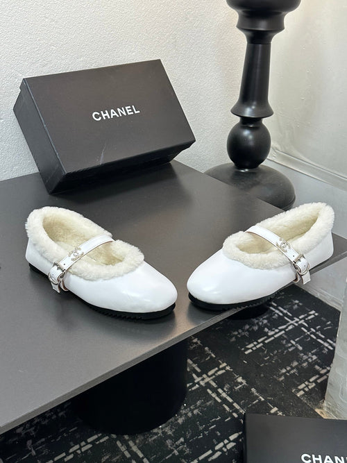 CC 2025 Puffer Ballet Flat With Strap White Sheepskin Fur 529347