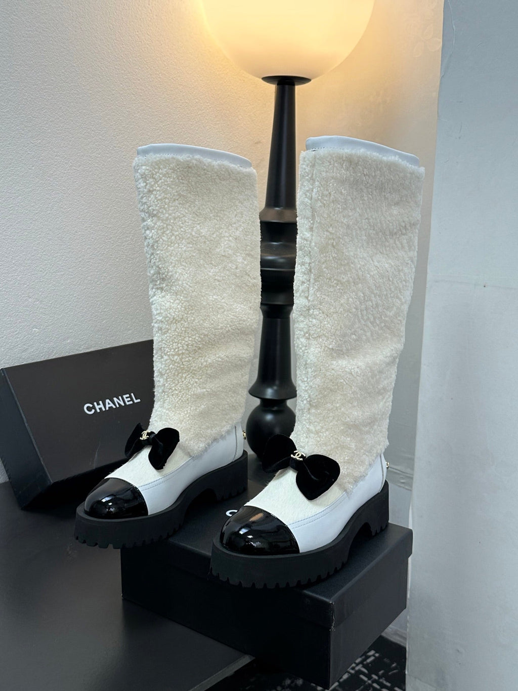 CC Coco Neige 2025/26 High Boots Black White Shearling Lambskin Patent Leather 529340