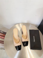 CC 26s Half-Slip Beige Black Patent Leather 596643