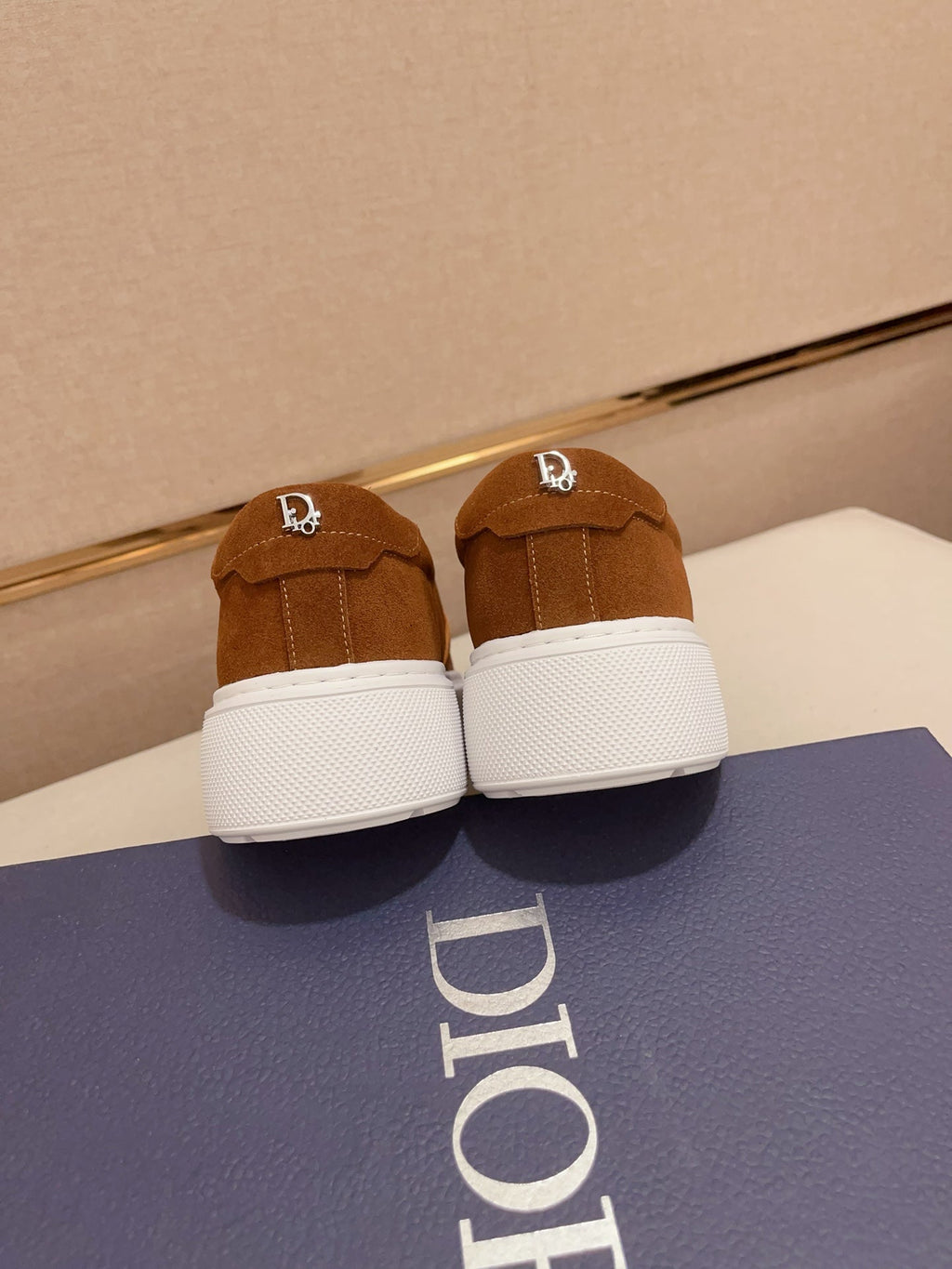 CD B23 SLIP ON RUSSET SUEDE AND JACQUARD