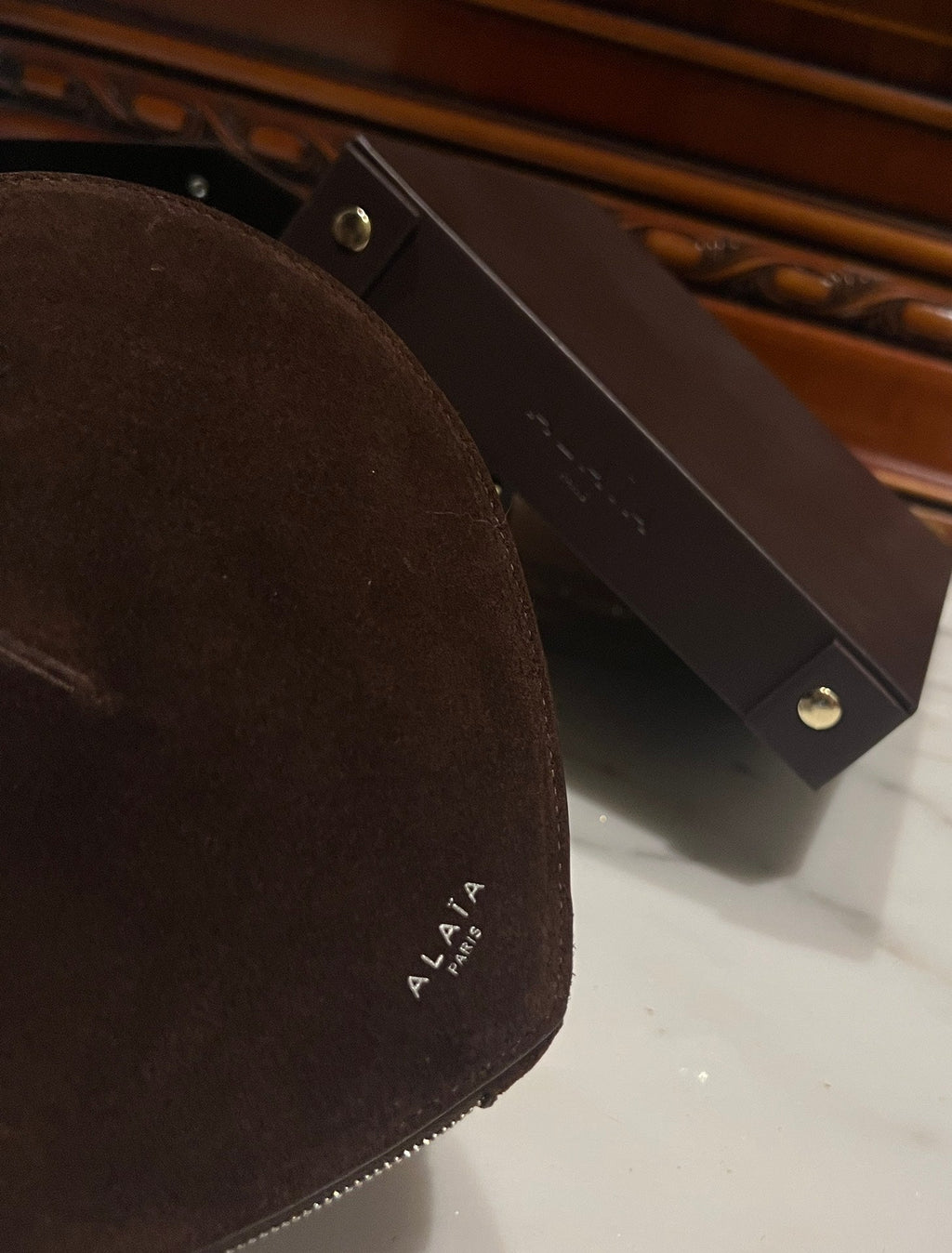 LE COEUR BAG 21 IN HICKORY BROWN SUEDE