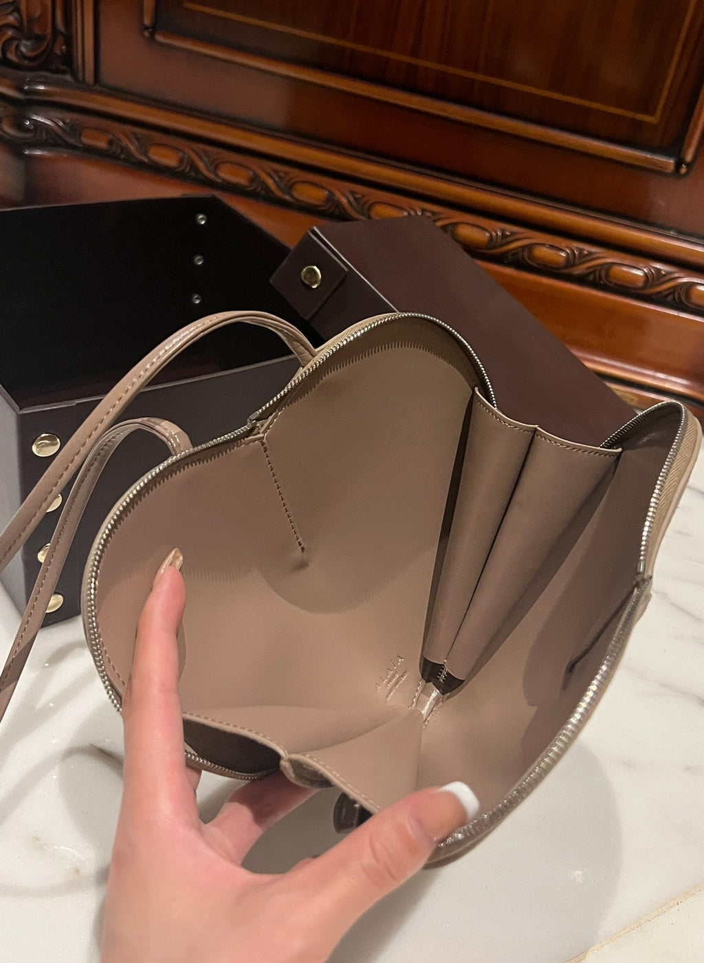 LE COEUR BAG 21 IN HEAVY BROWN SUEDE