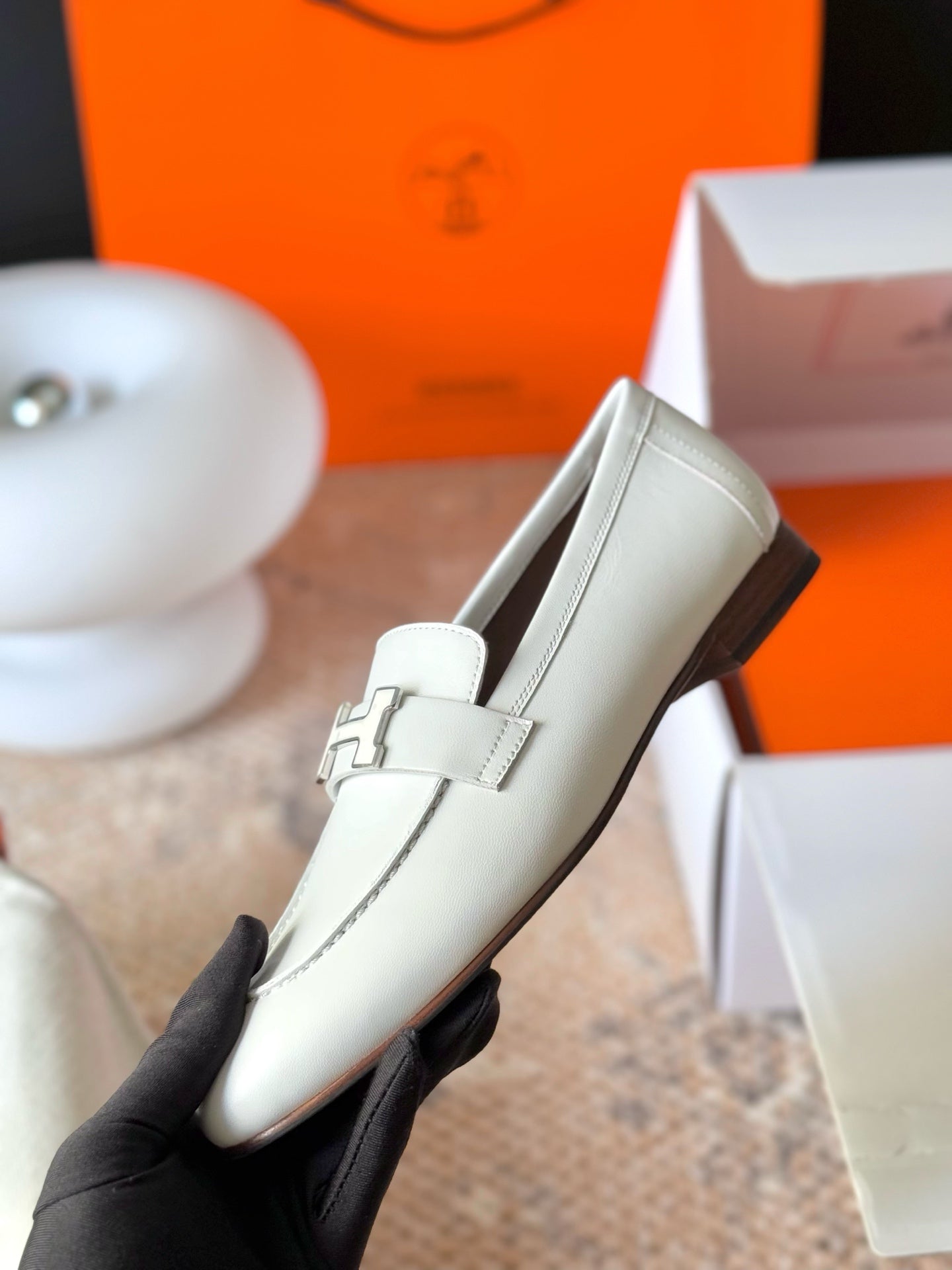 HM Paris Loafers White Calfskin 581242