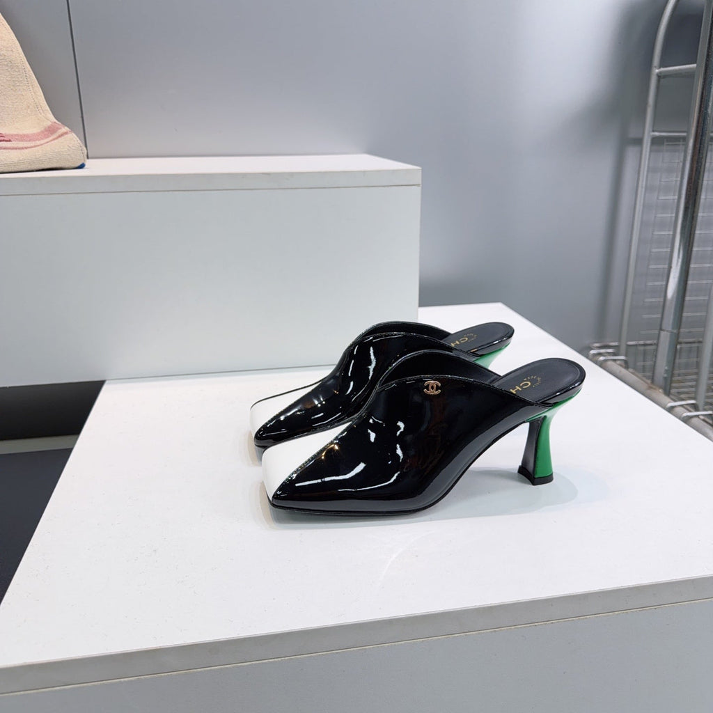 CC Fall 2026 Square Toe High-Heeled Sandals 7cm White Black Patent Leather