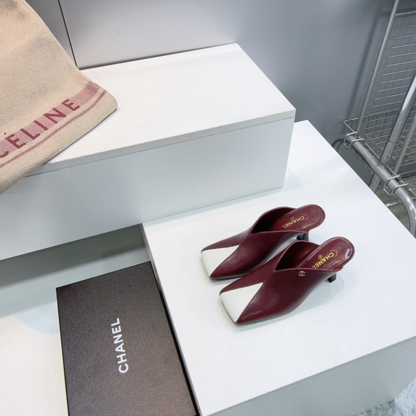 CC Fall 2026 Square Toe High-Heeled Sandals 7cm Burgundy White Sheepskin
