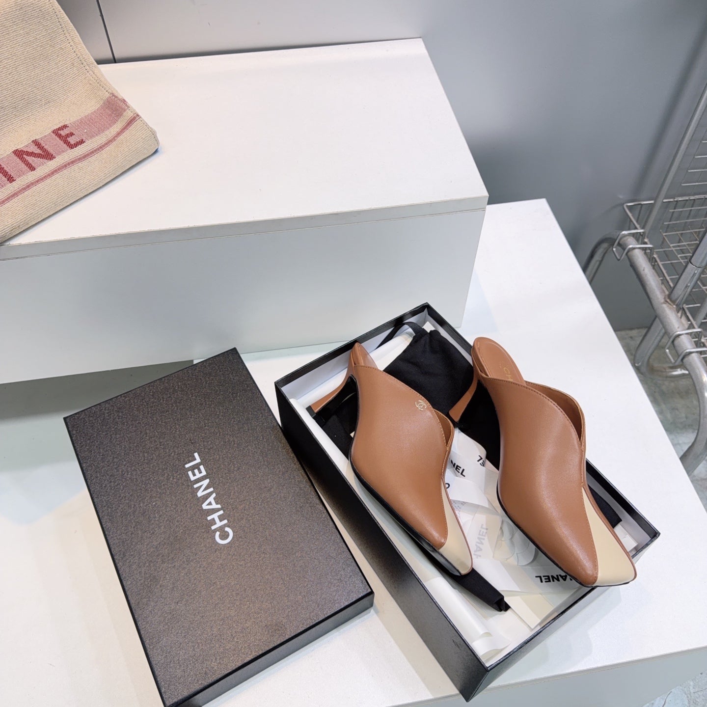 CC Fall 2026 Square Toe High-Heeled Sandals 7cm Beige Brown Sheepskin
