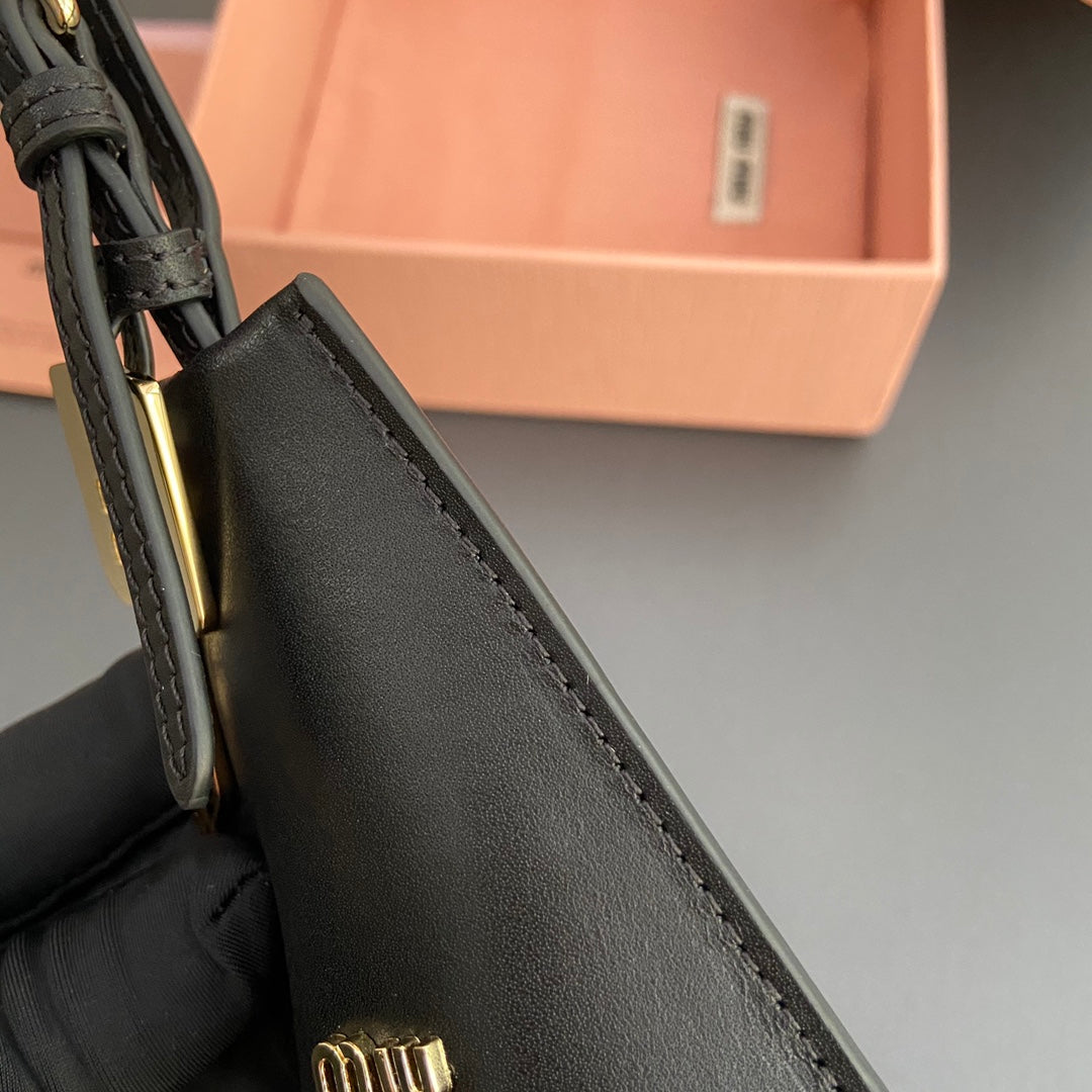 Leather Bag Charm With Key Black Calfskin 240335