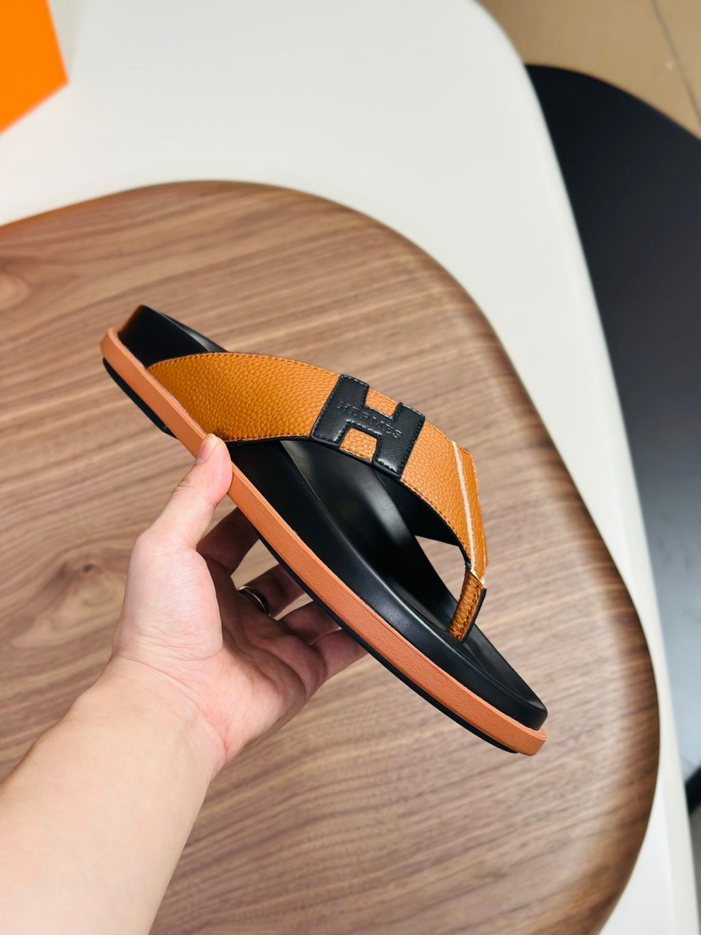 HM Men's Thong Sandals Orange Cowhide 684839