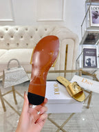 CD 26s Sandals Gold Leather 667116