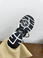 CC Sneaker 30mm Black Suede And Wool