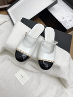 CC 25 Mules Flats White Sheepskin 311500