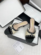 CC 25SS Slippers 5cm Light Yellow Raffia Black Patent Calfskin 338299