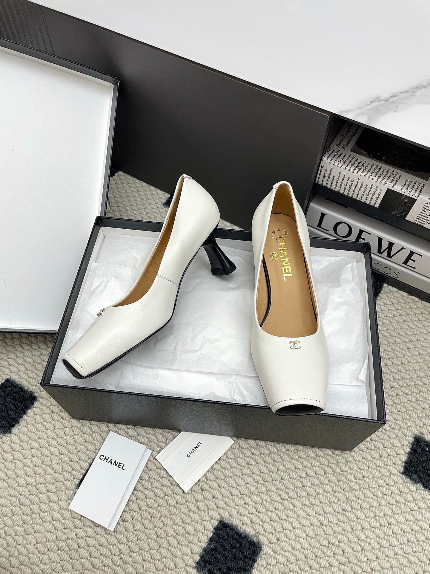 CC Square-Toe Pumps 65mm White Sheepskin 427016
