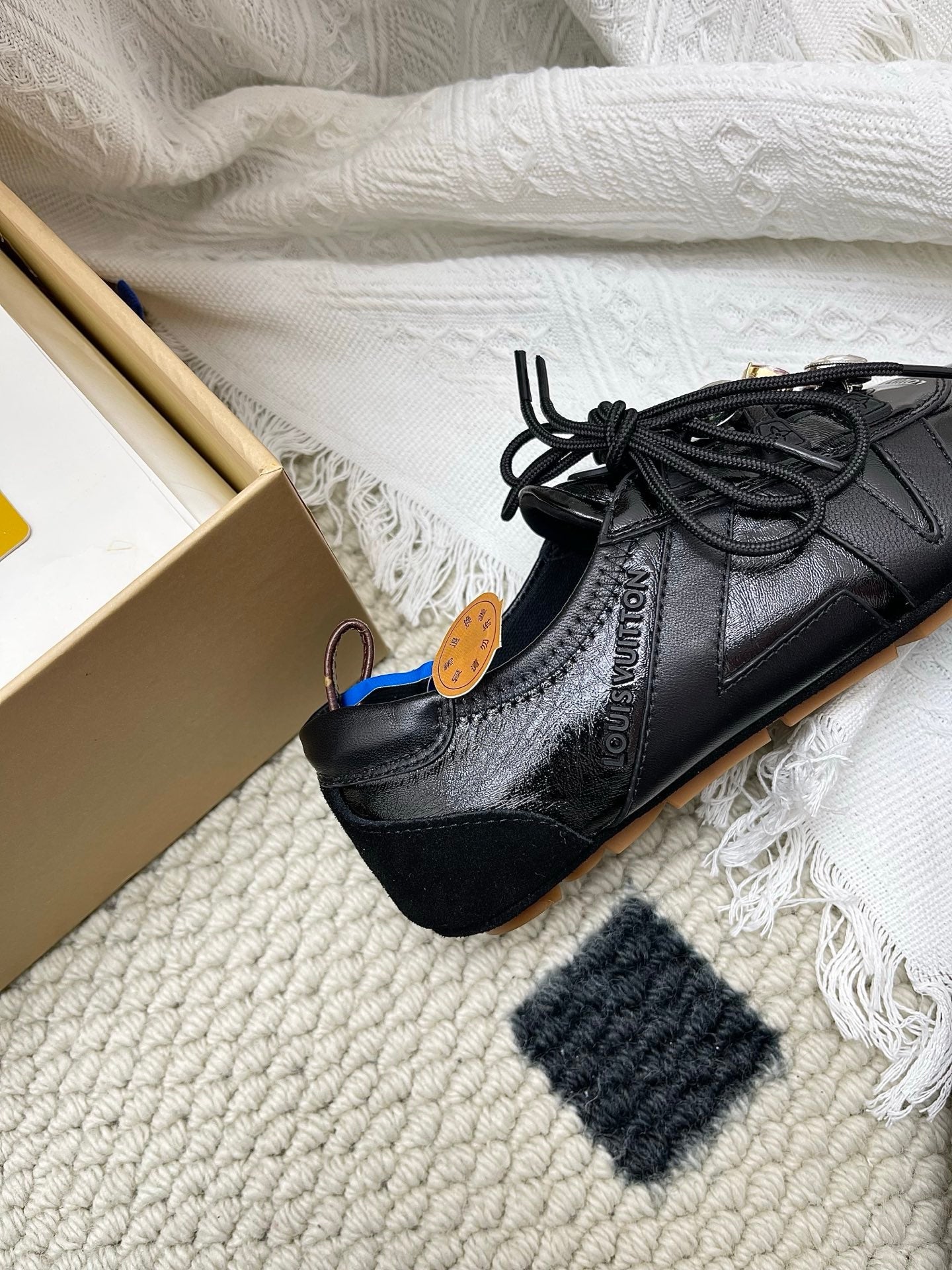 LV Sneakerina Sneaker With Vivienne Black Naplak 611098