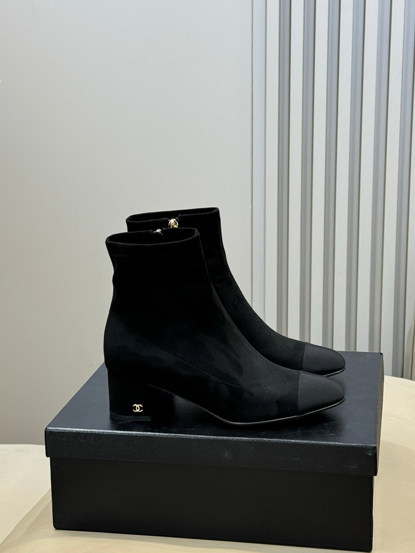 CC 26FW Ankle Boot Black Suede Fabric 623146