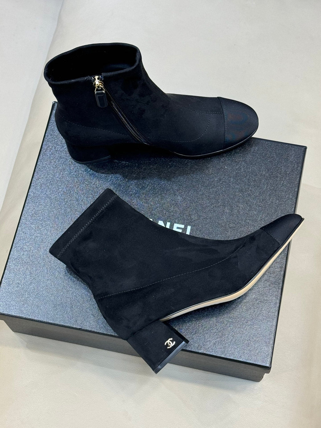 CC 26FW Ankle Boot Black Suede Fabric 623146