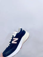 LP x NB 990v6 Sneaker 45mm dark blue suede calfskin and mesh fabric