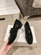 TRIOMPHE LOAFER IN BLACK PATENT CALFSKIN