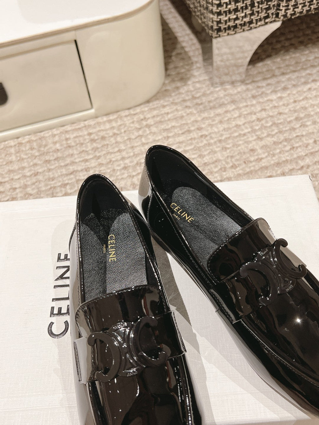 TRIOMPHE LOAFER IN BLACK PATENT CALFSKIN