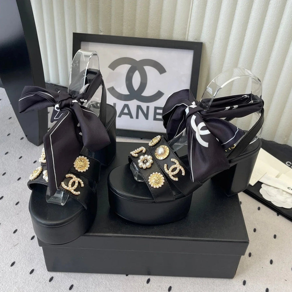 CC 26s Platform Sandals 75 Black Sheepskin Mixed Gold Charm 650091