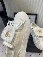 CC 2026s Sneakers Ivory Leather 720086