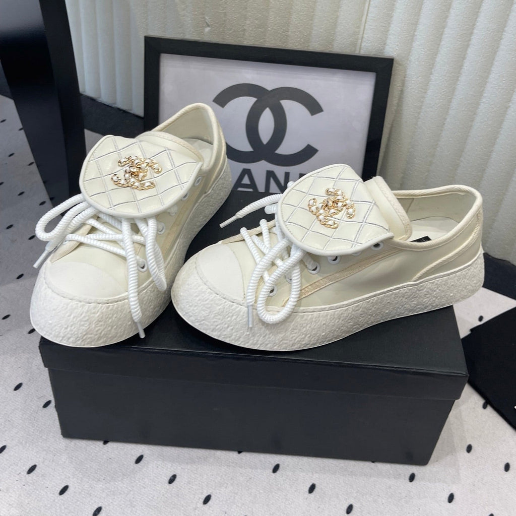 CC 2026s Sneakers Ivory Leather 720086