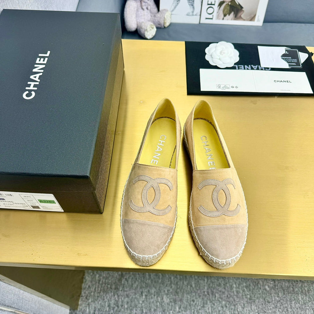 espadrilles beige and plaster suede