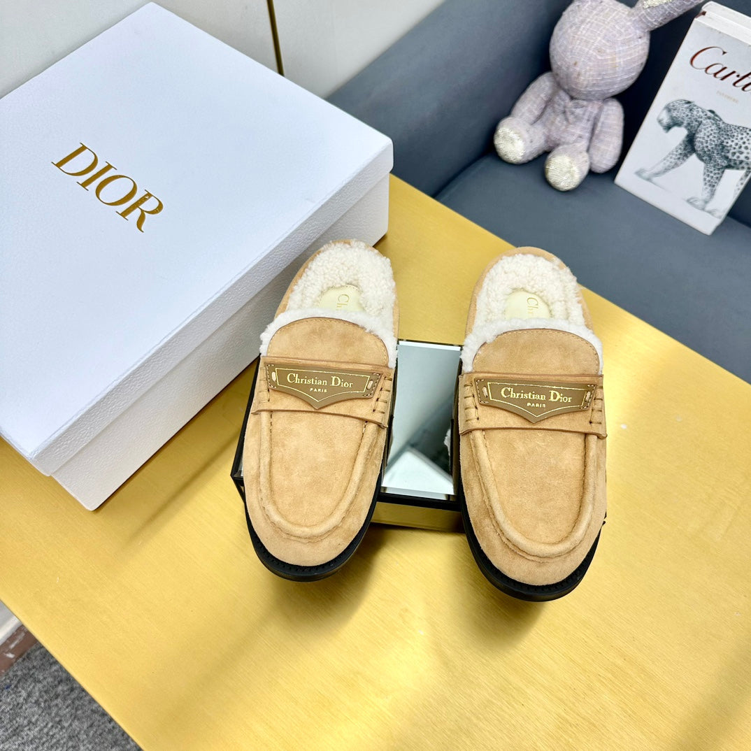 CD Boy Mule In Beige   Suede With Wool Fleece Lining 111830