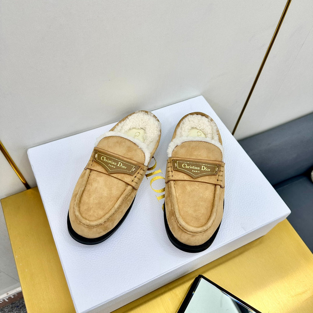 CD Boy Mule In Beige   Suede With Wool Fleece Lining 111830
