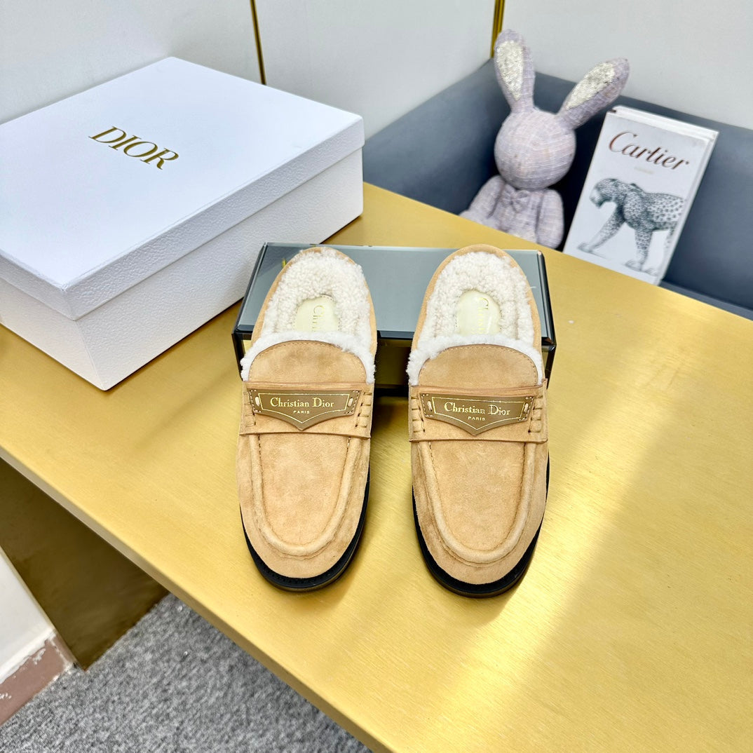 CD Boy Mule In Beige   Suede With Wool Fleece Lining 111830