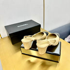 cc slingback pumps 65 in beige lambskin and black patent calfskin