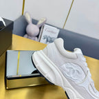 SNEAKER IN PALE GRAY SUEDE AND MESH