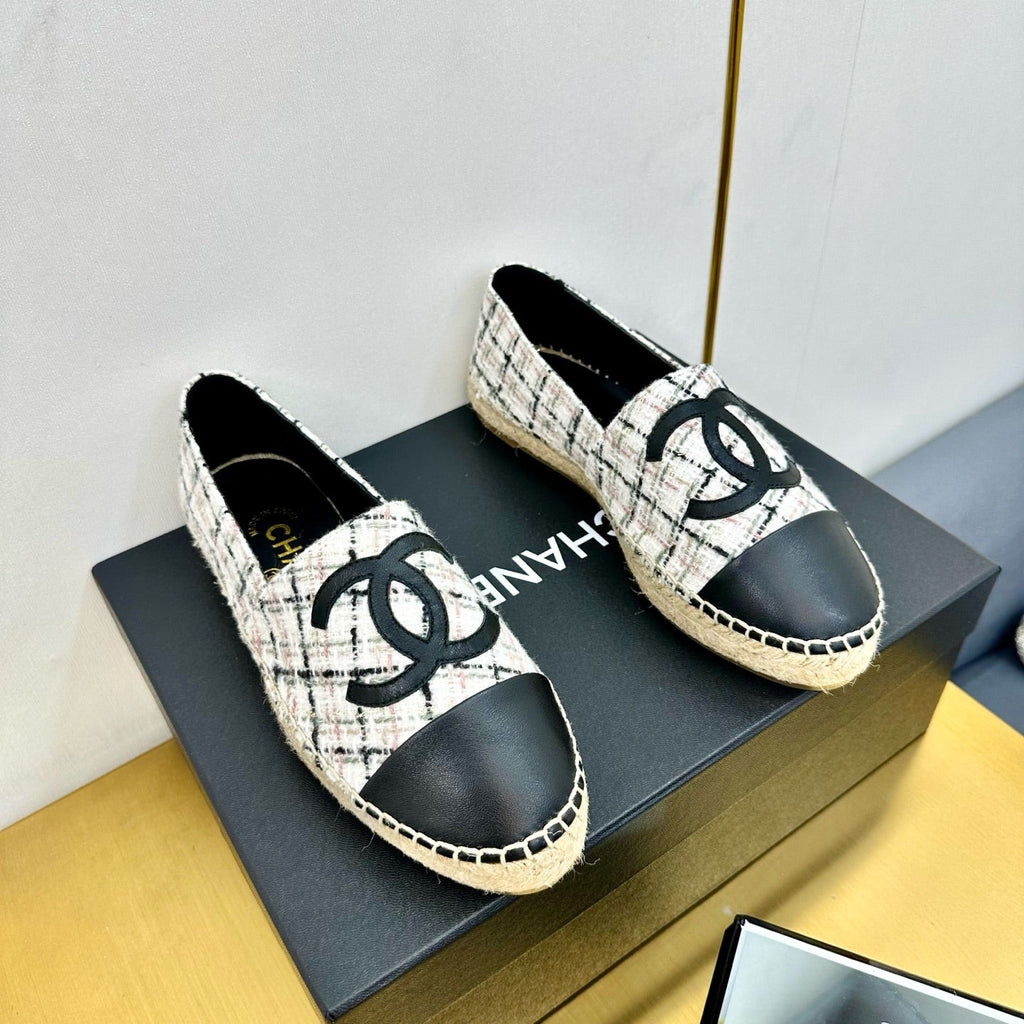 CC 25s Slip–on Espadrilles White Moss Green Tweed 297820
