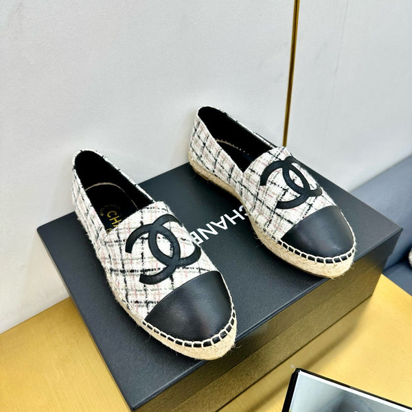 CC 25s Slip–on Espadrilles White Moss Green Tweed 297820