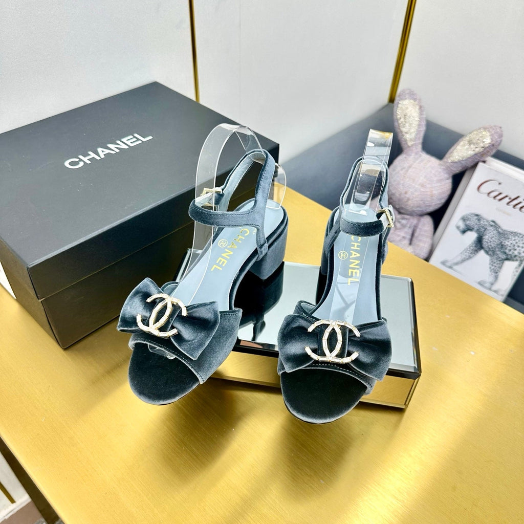CC 25 Sandal Heels Gray Velvet 238482