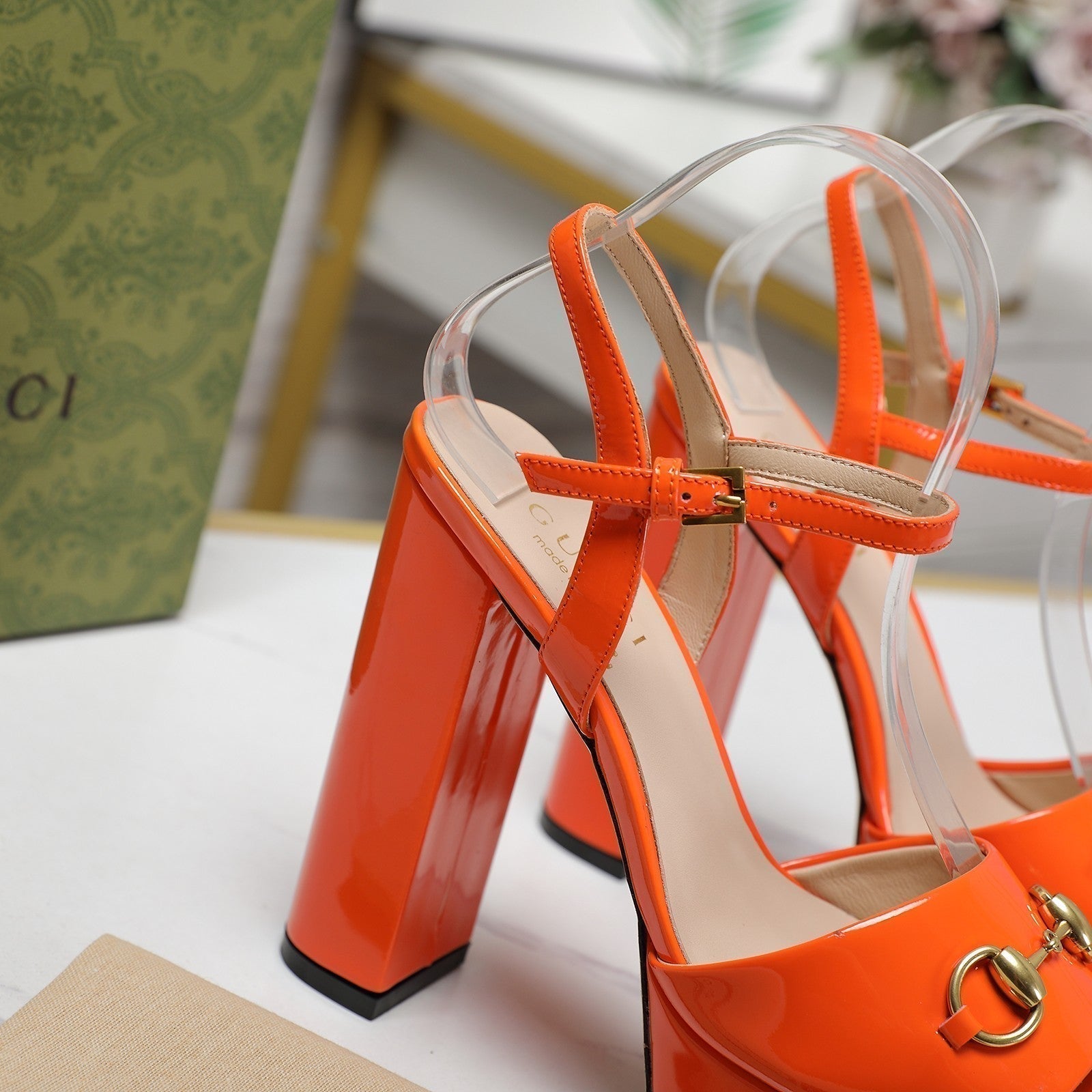 GG Sandales Cuir Noir Orange