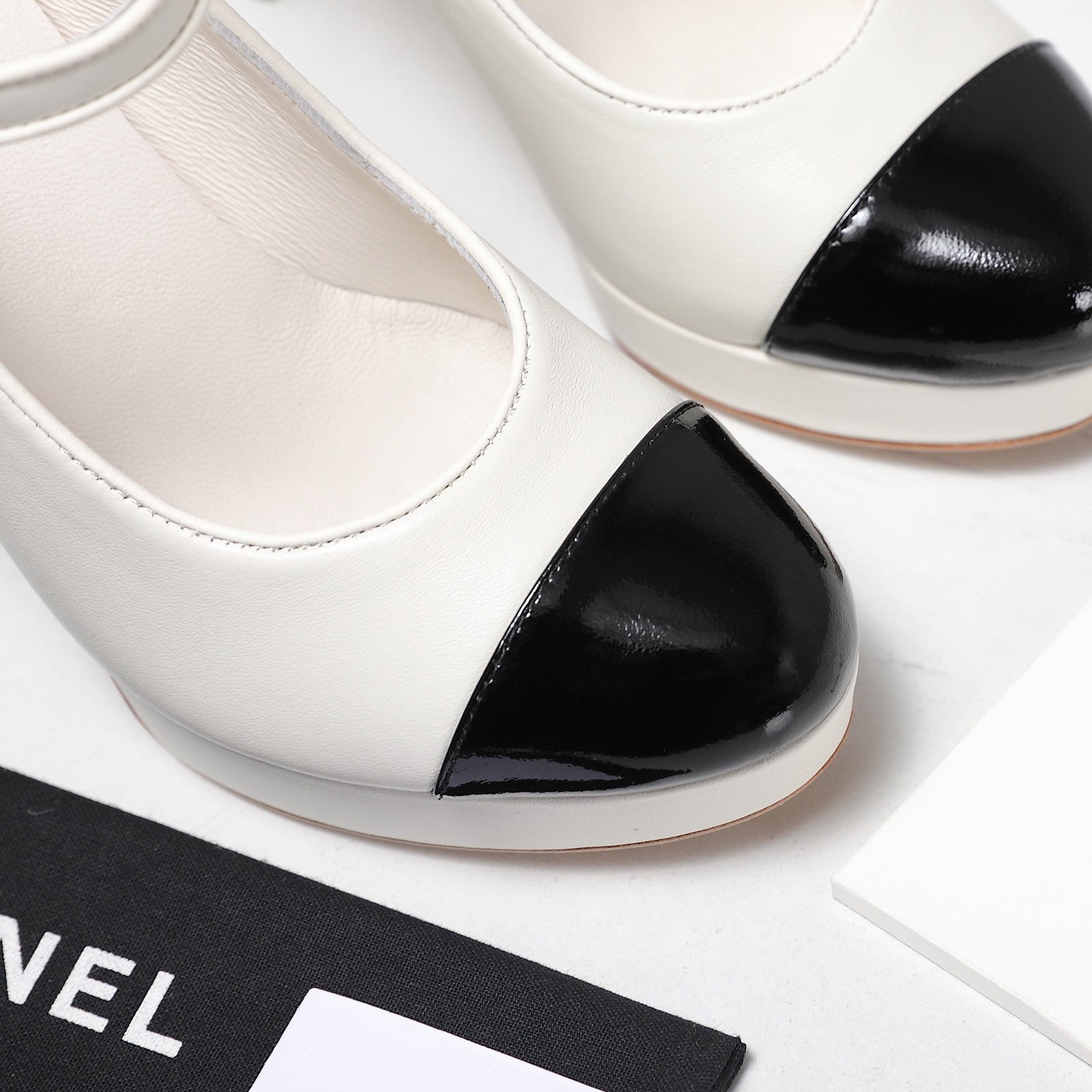 CC Buckle Platform Pumps 100mm White Lambskin 425879