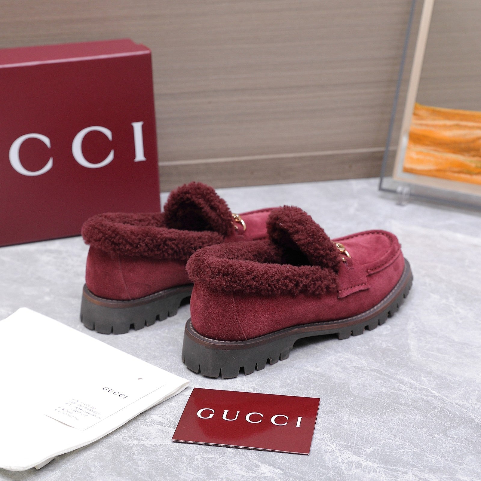 GG Women's Loafer Horsebit Red Suede Shearing 547324