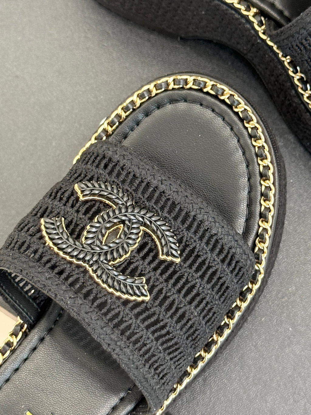 CC Mesh Hollow Chain Double C Thick-Soled Slippers 70mm Black 265651