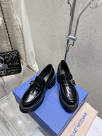 SW Soho Loafers With Buckle Black Patent Leather 554366