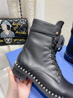 SW Mckenzee Boot with Pearl Chain Black Leather 554361