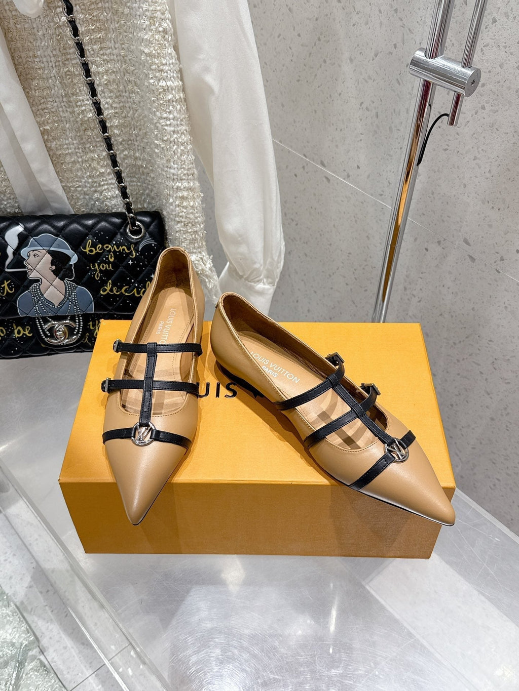 LV 6AM Flat Ballerina Beige Calfskin 610739