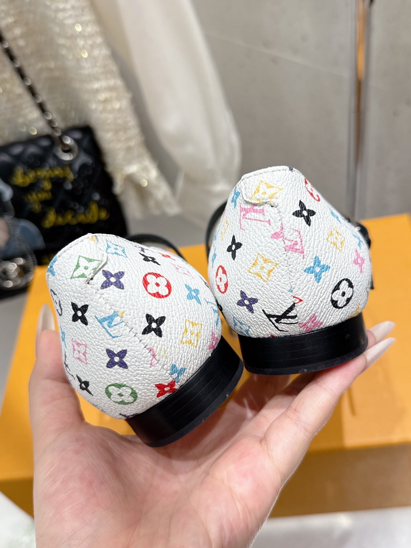 LV 6AM Flat Ballerina White Monogram Cowhide 610740