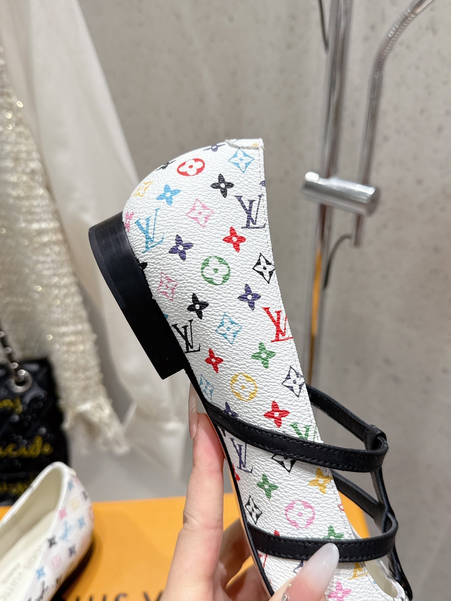 LV 6AM Flat Ballerina White Monogram Cowhide 610740