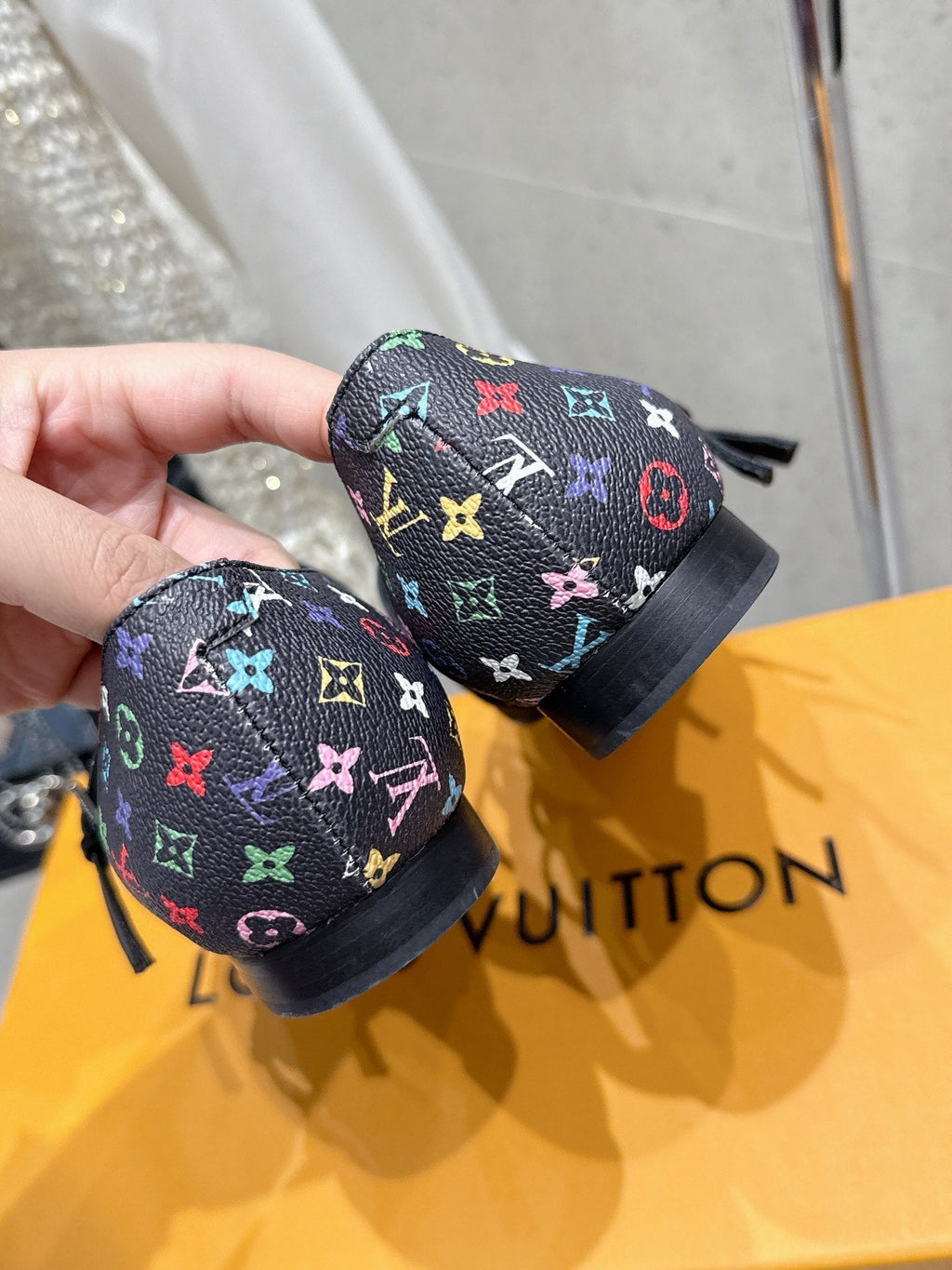 LV 6AM Flat Ballerina Black Monogram Cowhide 610741
