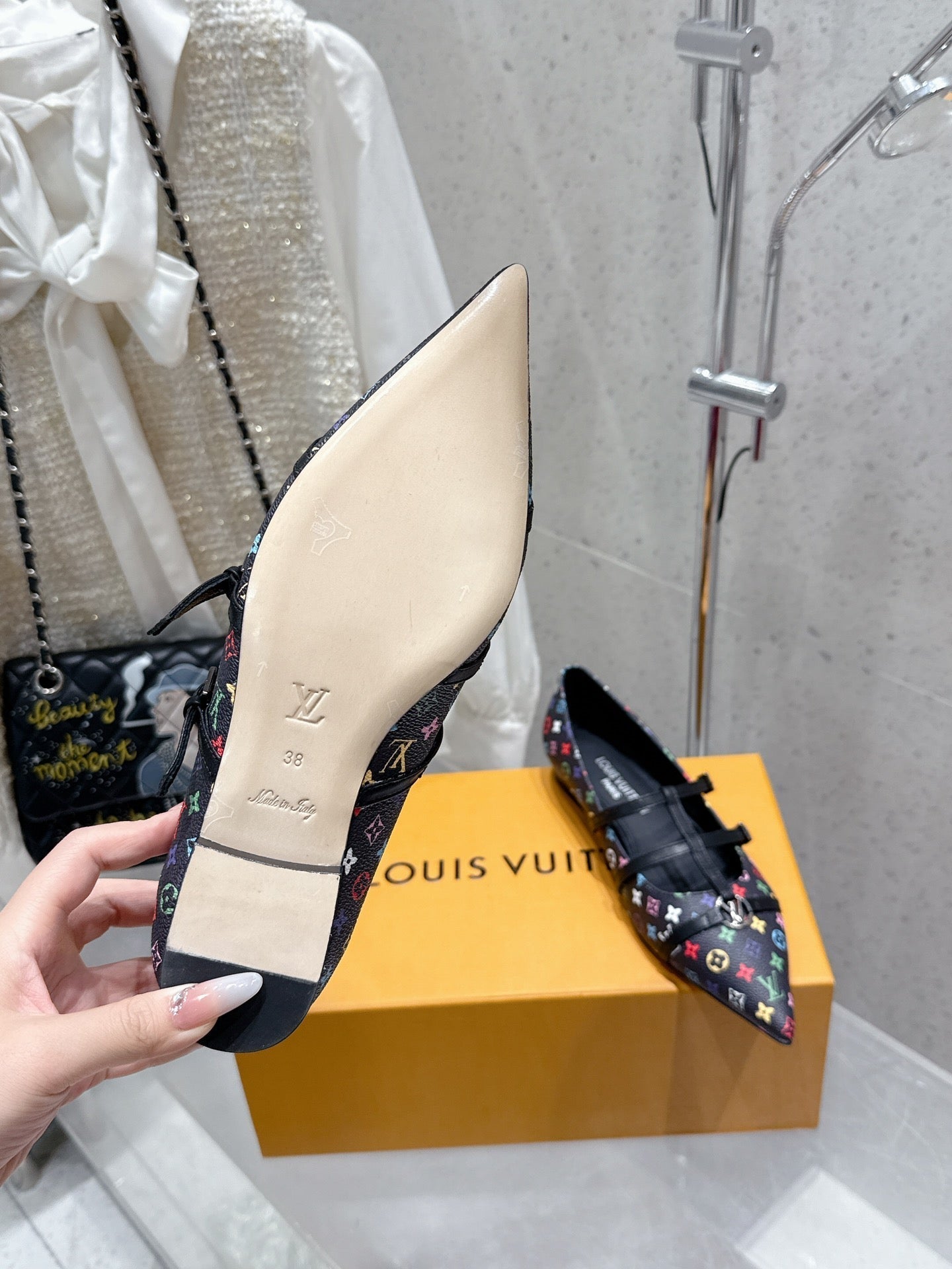 LV 6AM Flat Ballerina Black Monogram Cowhide 610741