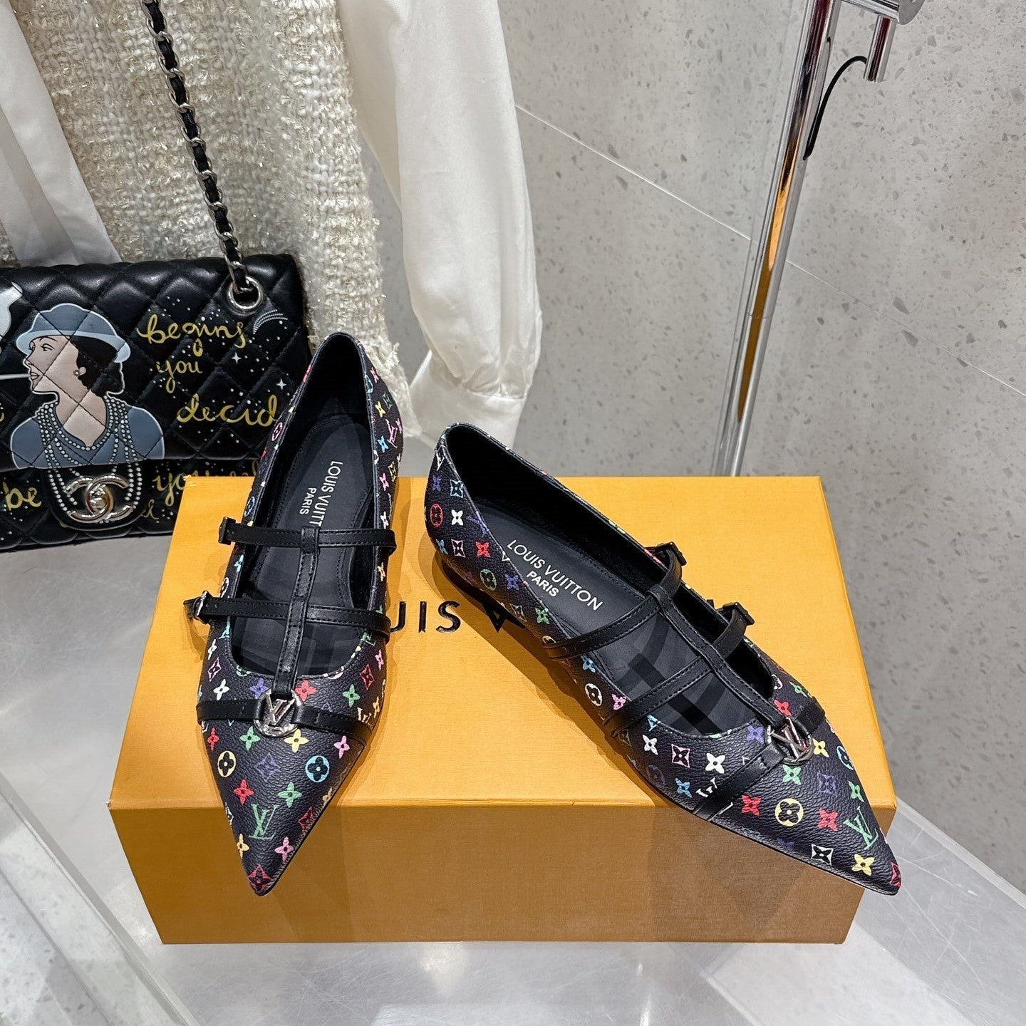 LV 6AM Flat Ballerina Black Monogram Cowhide 610741