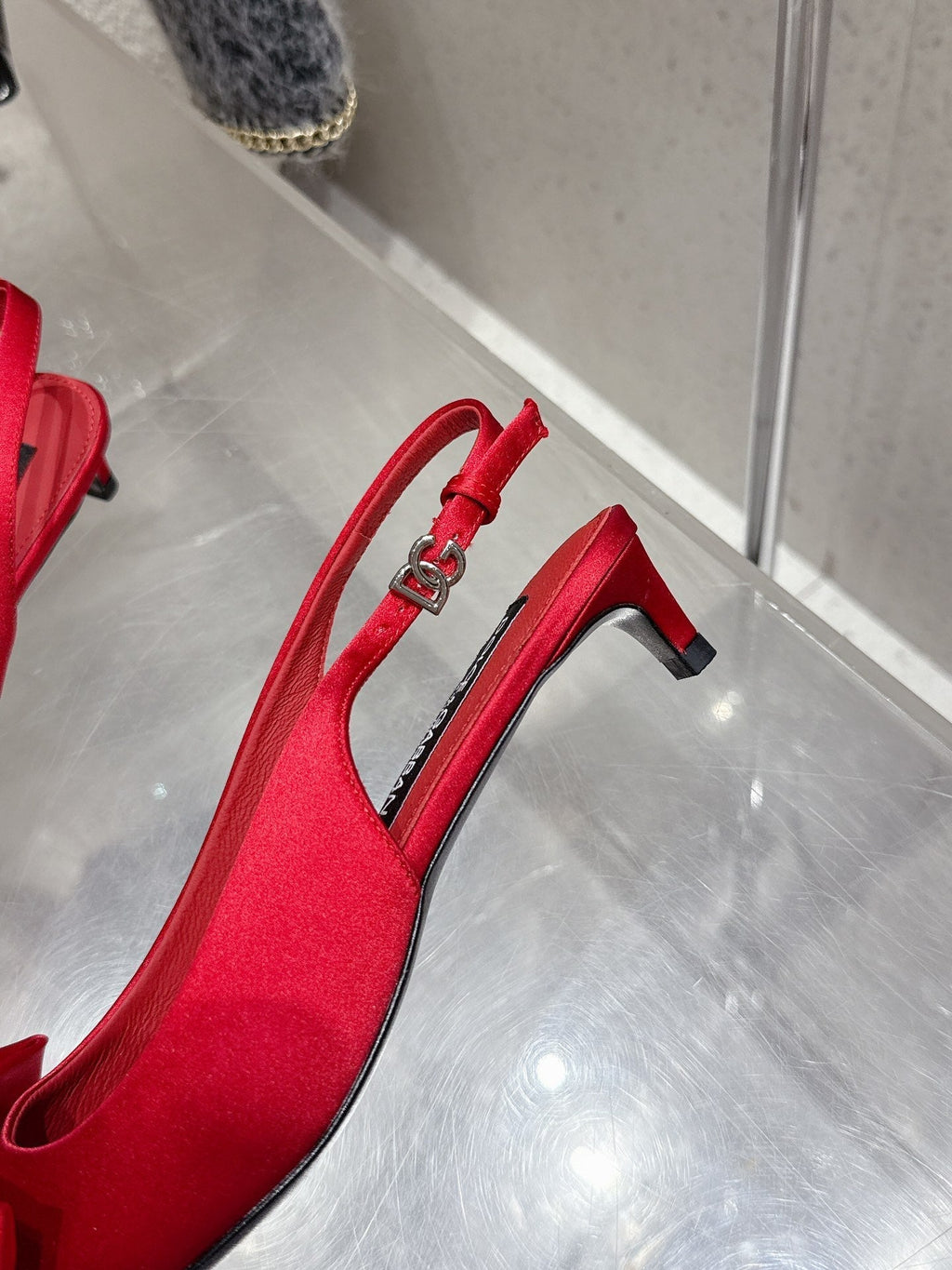 DC 25 Bow Slingback Pumps 30mm Red Satin & Sheepskin 359510